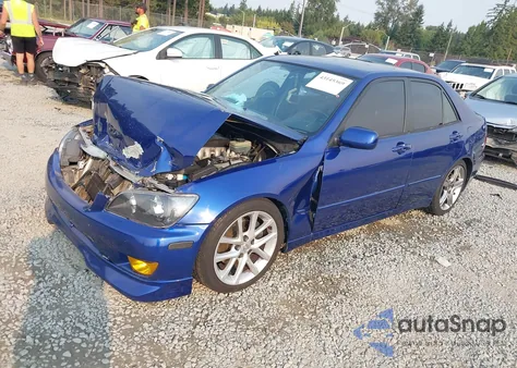 2003 Lexus Is 300 z USA, uszkodzony, nr VIN JTHBD192X30072530